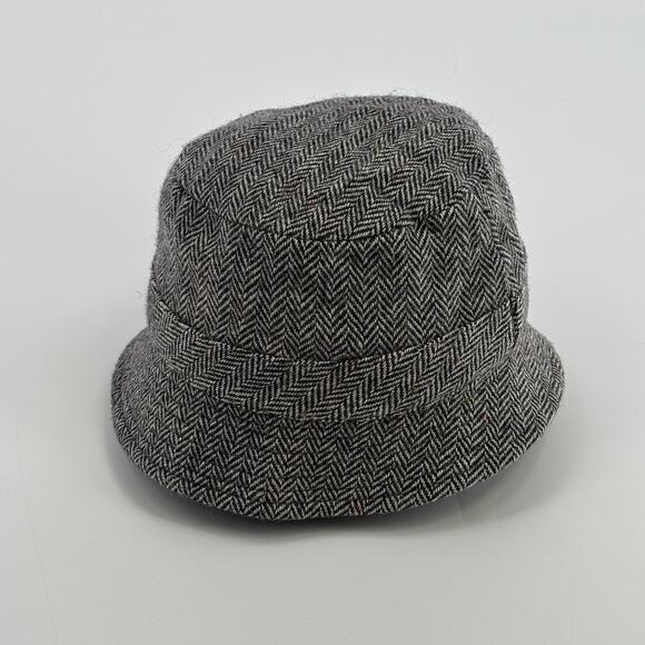 J Crew Black Herringbone Tweed Wool Blend Bucket Cloche Hat S/M Lined $38 - Picture 1 of 5